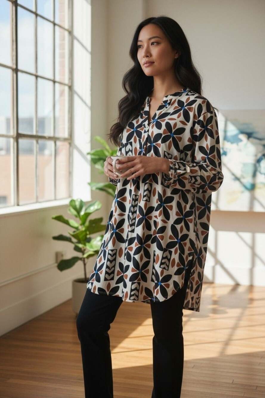 Cato Women's Plus Size Abstract Floral Print Long Sleeve Split Neck Blouse